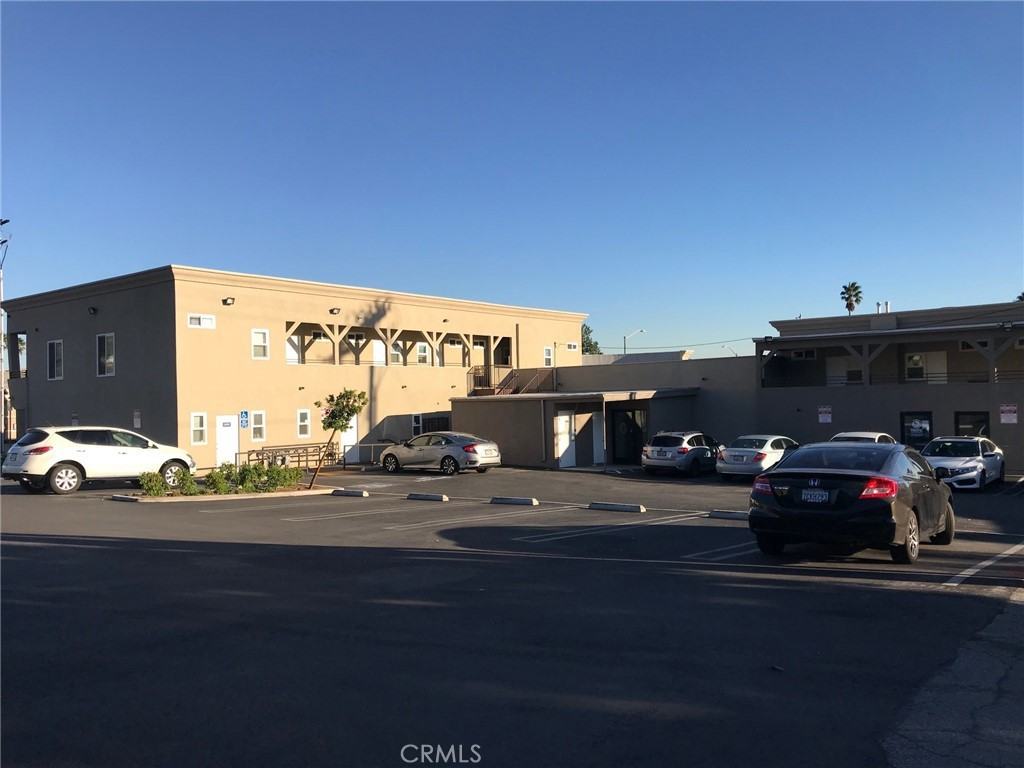 1349 Altadena Drive #1349B - Photo 4 of 8