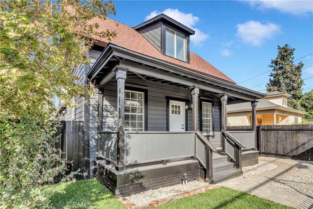 3635 Locust Street #3635 - Photo 3 of 25