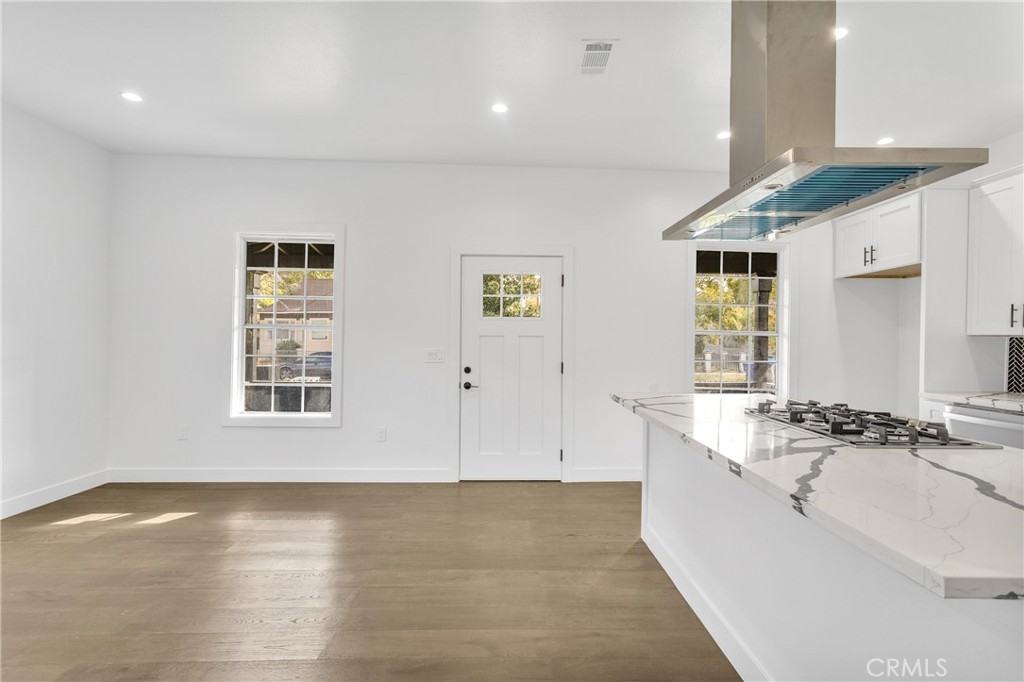 3635 Locust Street #3635 - Photo 5 of 25