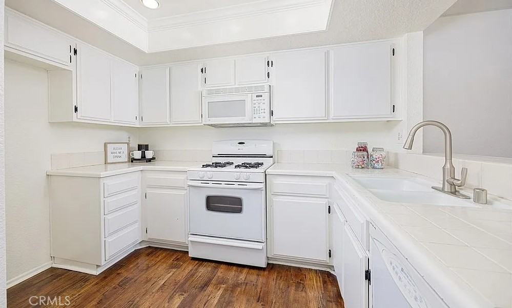 25644 Mont Pointe #25644 - Photo 3 of 18