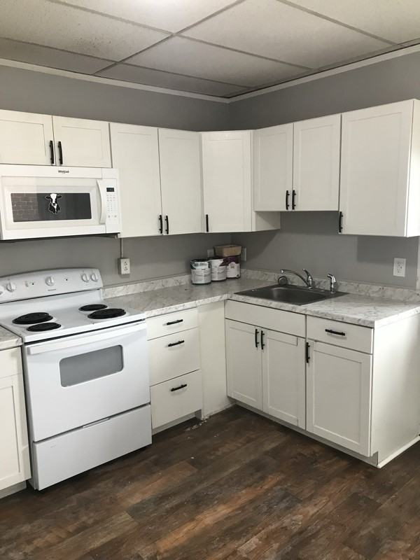 1134 Lehman Street #B - Photo 3 of 12