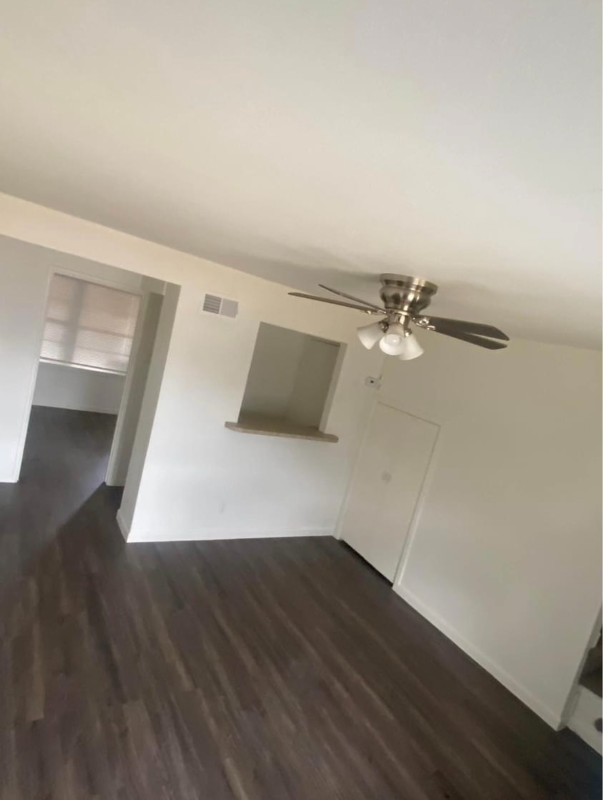 424 Dawson Circle - Photo 2 of 9