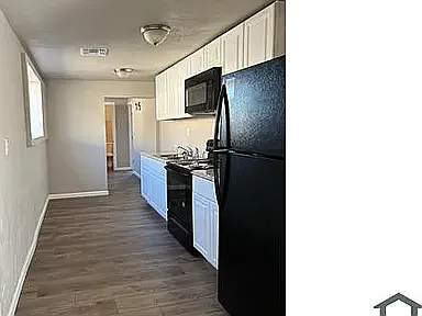 212 West Blacklidge Drive - Photo 6 of 8