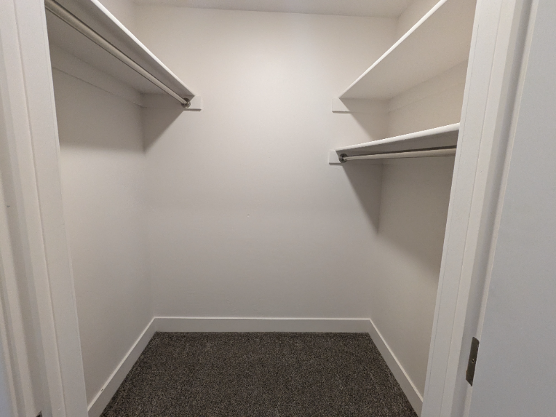 1760 Ne - Photo 4 of 25