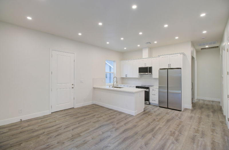 1648 Colusa Avenue - Photo 5 of 10