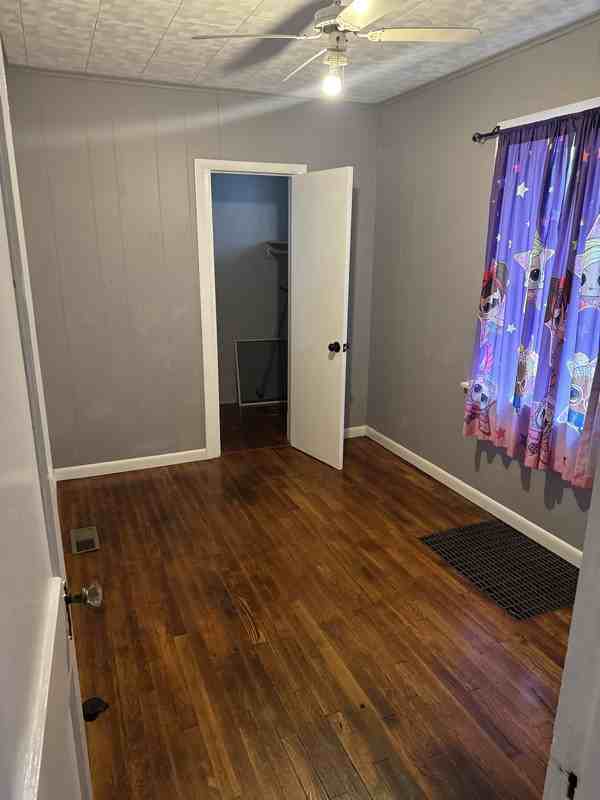 2222 Mccausland Avenue - Photo 3 of 8