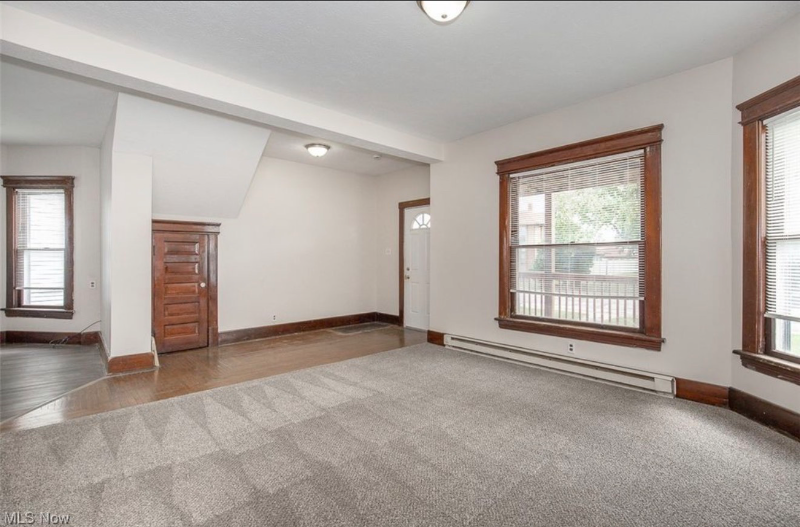 518 Washington Avenue #518 - Photo 3 of 14