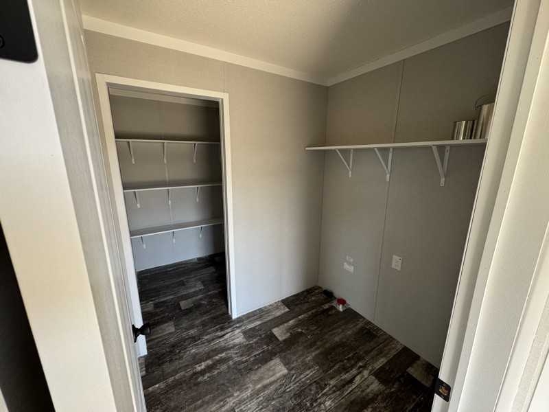 324 Patriot Ln - Photo 7 of 13