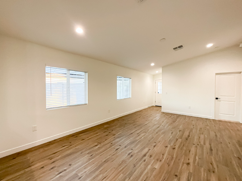 3802 North 23rd Avenue - Photo 3 of 17