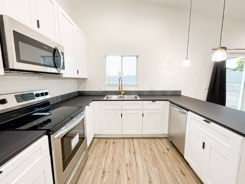 3802 North 23rd Avenue - Photo 7 of 17