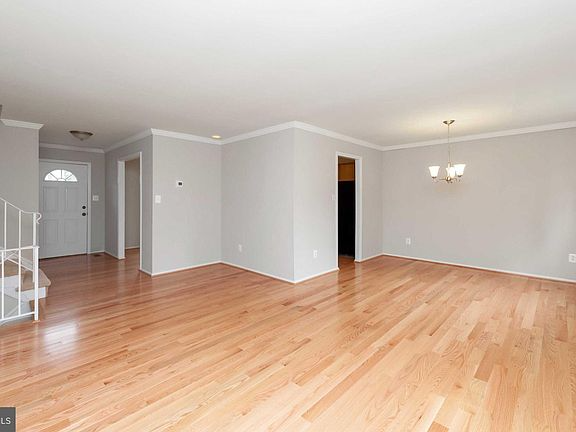 5307 Greenough Place - Photo 2 of 12