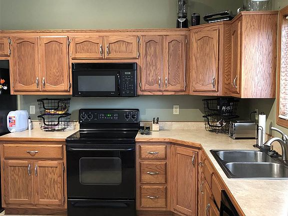 208 Northfield Road - Photo 5 of 10