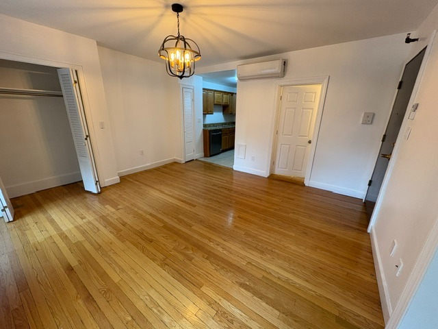 87 Columbia Street #2F - Photo 2 of 9