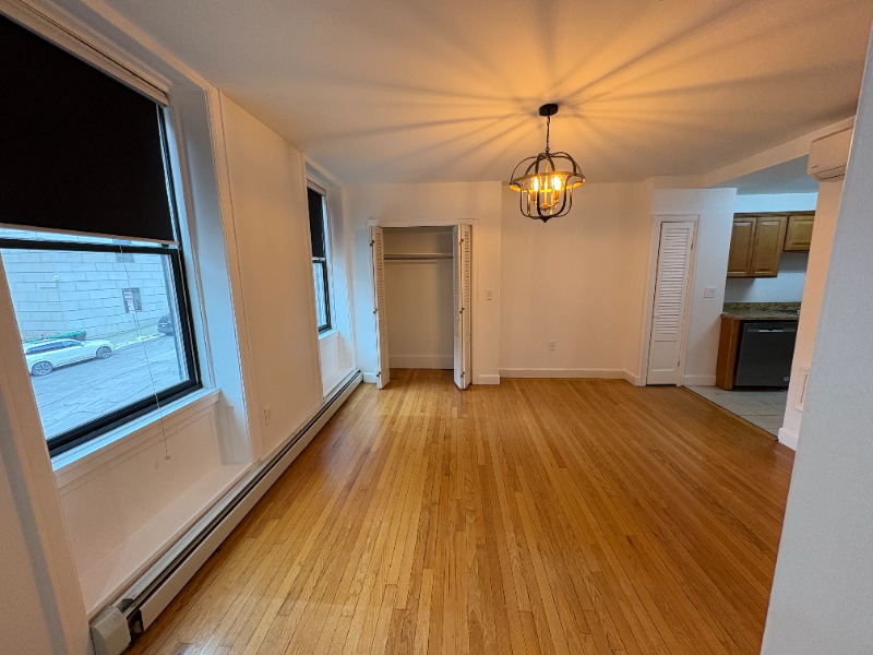 87 Columbia Street #2F - Photo 3 of 9