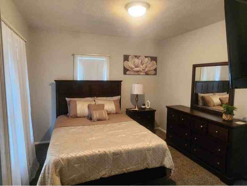 369 East Tuscarawas Avenue - Photo 5 of 26