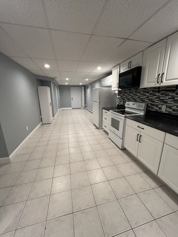 655 Middle Country Road - Photo 3 of 10