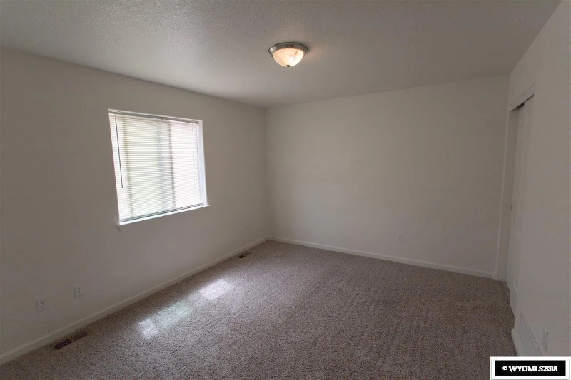 881 Fulton Street - Photo 7 of 12