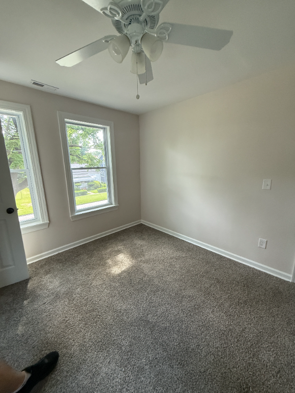 1324 Charleston Avenue - Photo 2 of 6