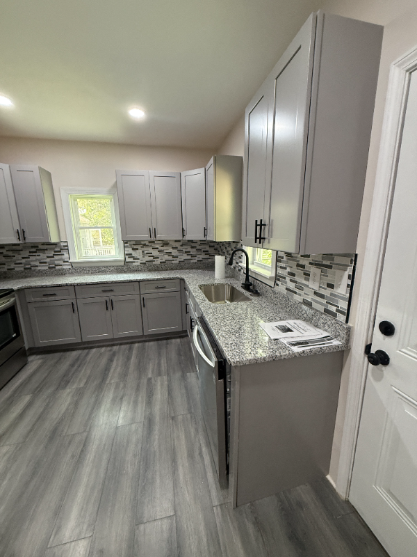 1324 Charleston Avenue - Photo 6 of 6