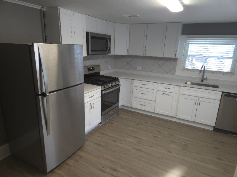 10906 North Woodstock Street #B - Photo 4 of 9