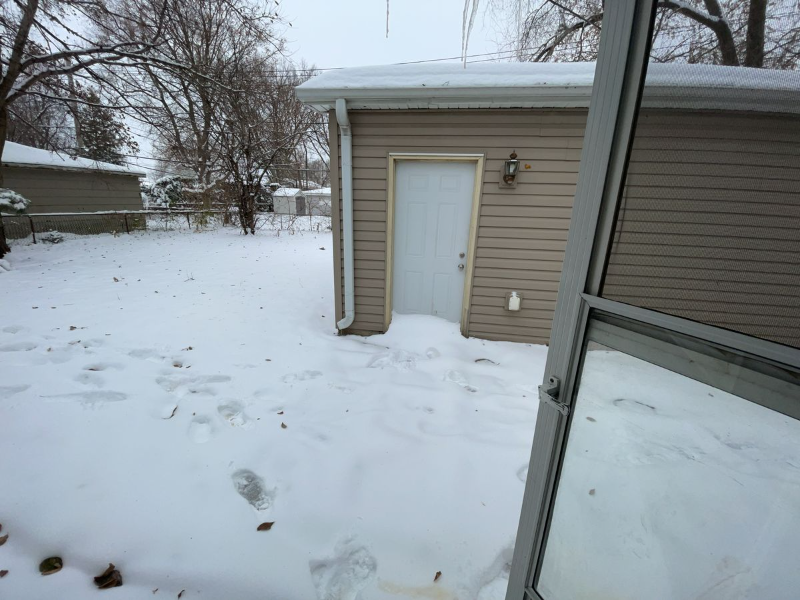 622 Murphy Drive - Photo 2 of 8