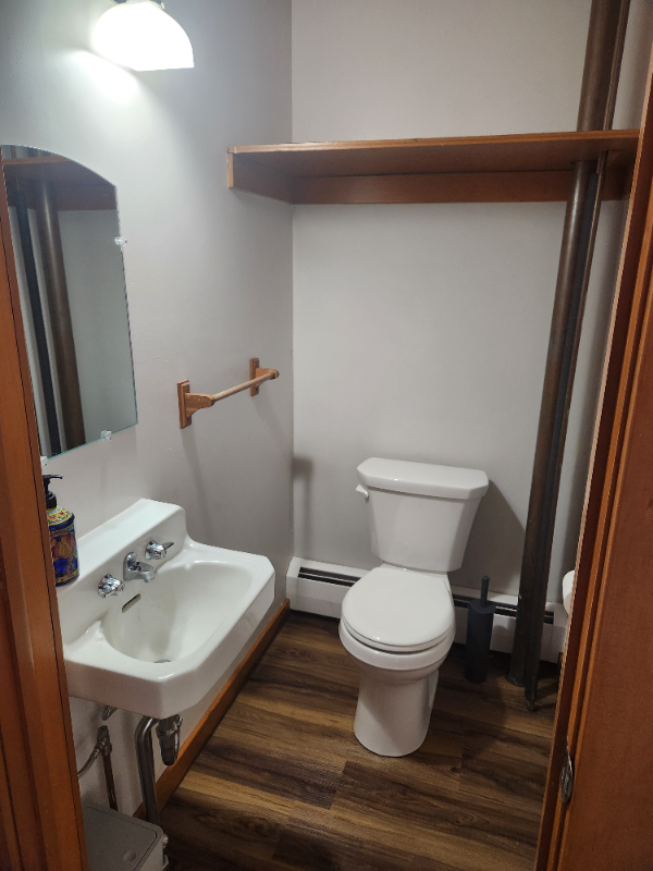 127 North Washington Street - Photo 5 of 11