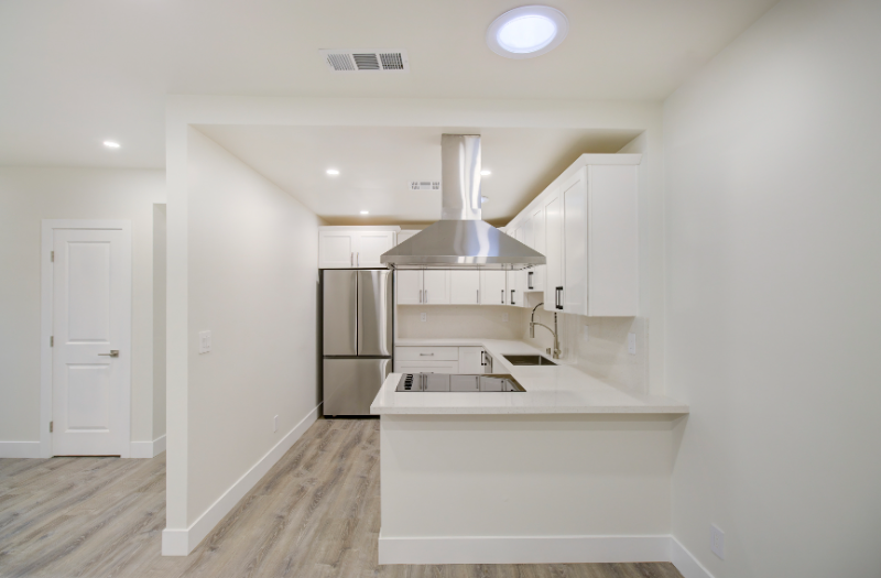 1650 Colusa Avenue - Photo 2 of 9