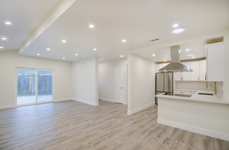 1650 Colusa Avenue - Photo 5 of 9