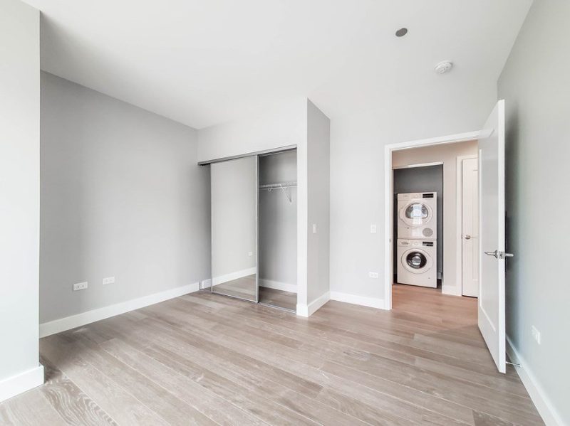 120 West Division Street - Photo 7 of 15