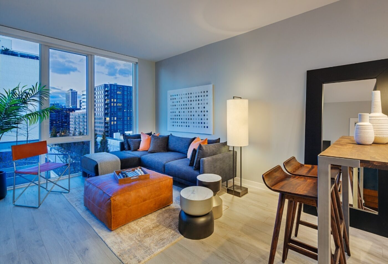 201 W Division St #2211 - Photo 6 of 18