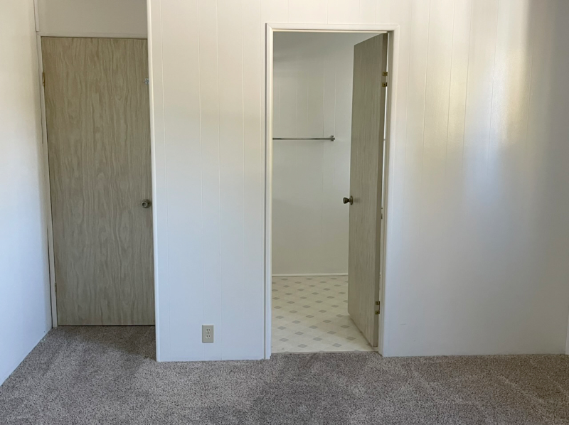 444 Whispering Pines Drive - Photo 5 of 12