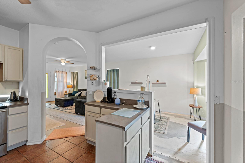 1112 Lakeshore Ranch - Photo 7 of 20