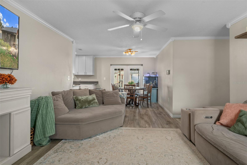 113 Cranbrooke Drive - Photo 2 of 18