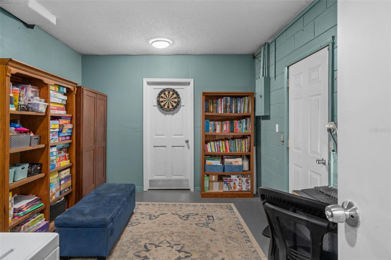 113 Cranbrooke Drive - Photo 6 of 18