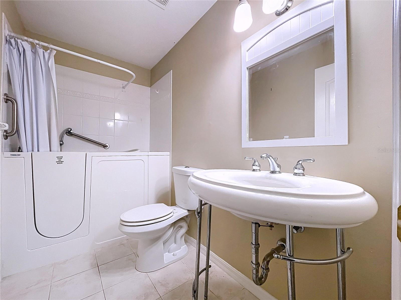 18736 Bent Pine Drive - Photo 7 of 16