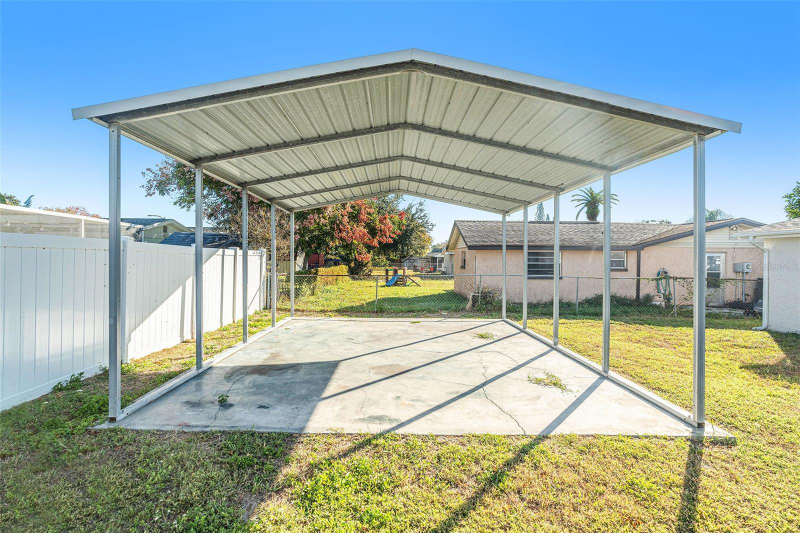 7321 Parrot Drive - Photo 3 of 20