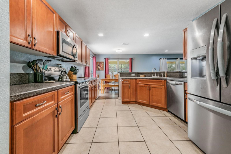 11367 Cocoa Beach Drive - Photo 3 of 22