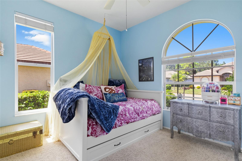 2292 Harrier Way - Photo 6 of 20