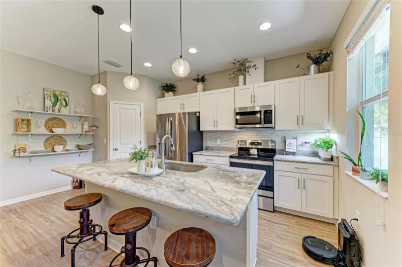 2304 East 22nd Avenue - Photo 5 of 20