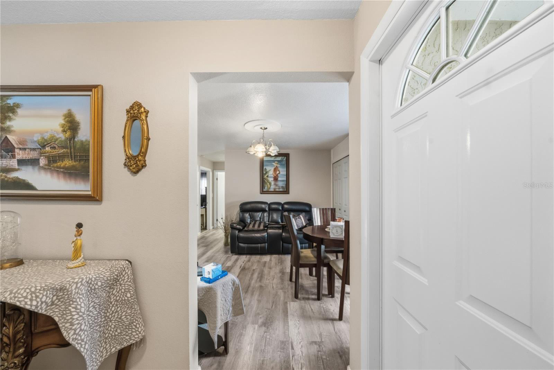 2507 Bluegrass Street - Photo 4 of 20