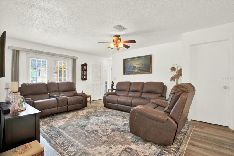 11256 Holbrook Street - Photo 4 of 20