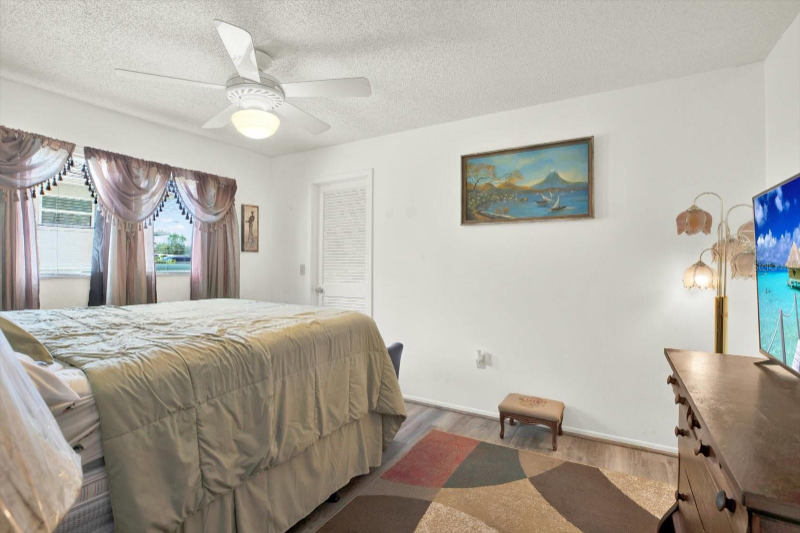 11256 Holbrook Street - Photo 6 of 20