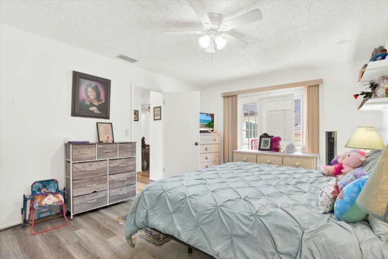 11256 Holbrook Street - Photo 7 of 20