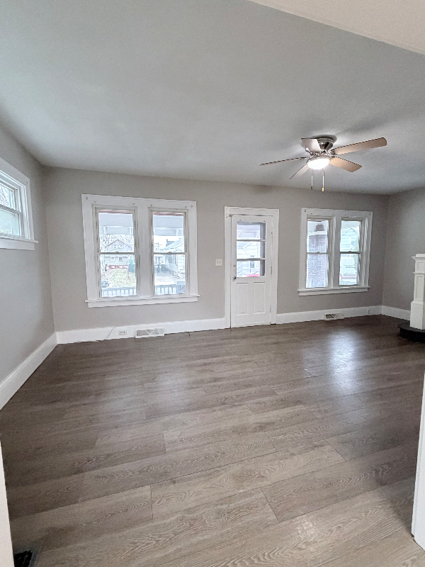 1014 4th Street - Photo 3 of 10