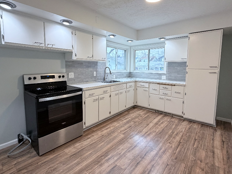 1014 4th Street - Photo 4 of 10