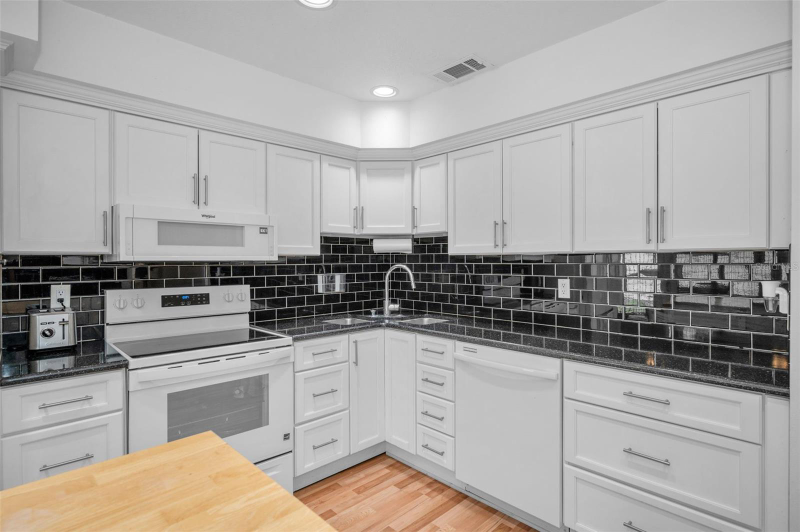 2017 Santiago Way South - Photo 2 of 19