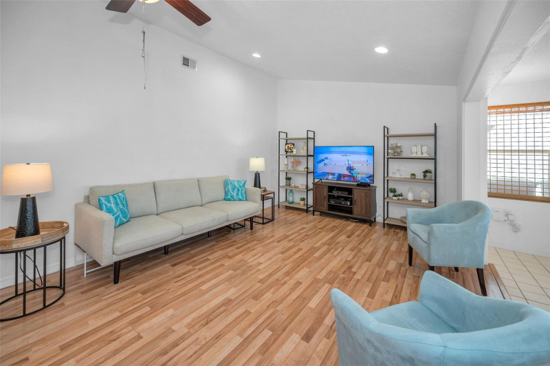 2017 Santiago Way South - Photo 3 of 19