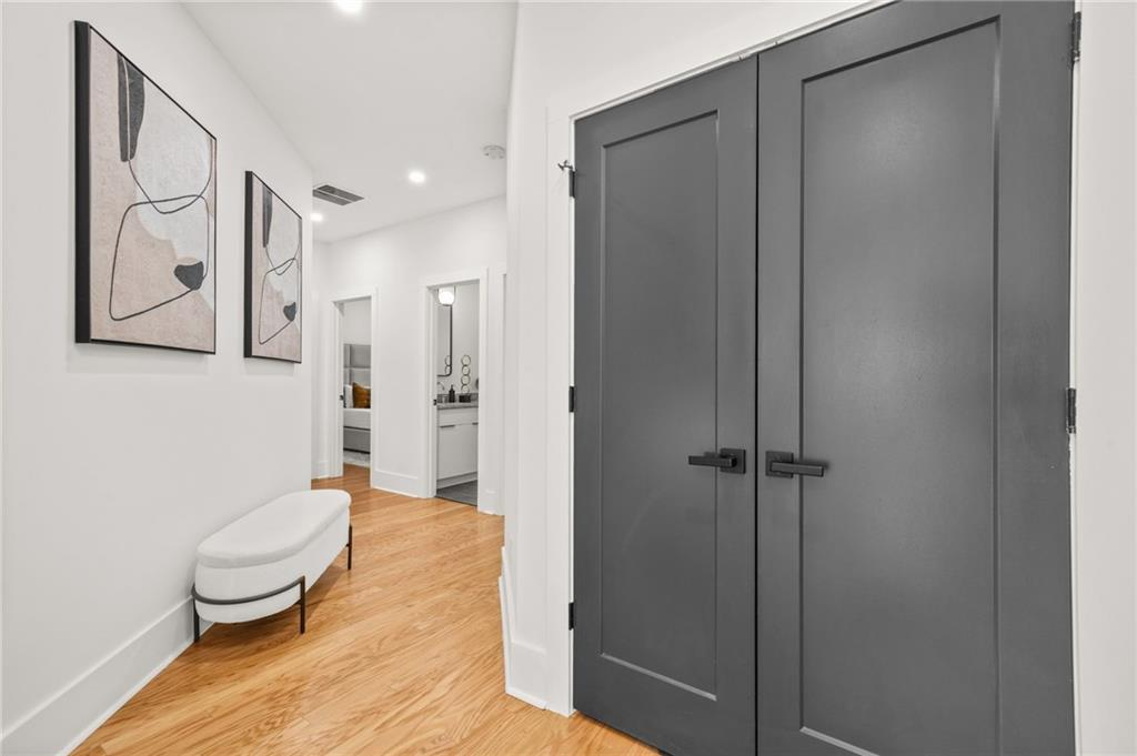 2186 Park Terrace - Photo 2 of 38