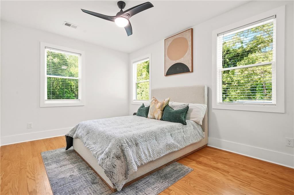 2186 Park Terrace - Photo 3 of 38