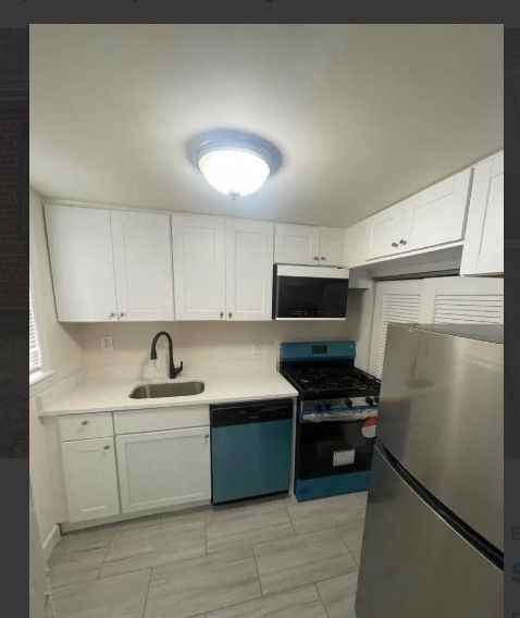 2588 Iverson Street - Photo 2 of 3